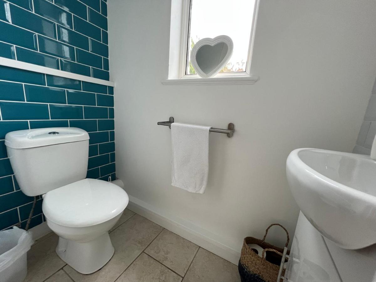 Gower Getaway - Parking & Ensuite Swansea Exterior foto